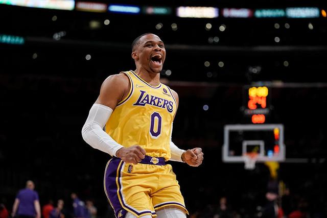 意甲-莱奥破门特奥建功 AC米兰2-1客胜科莫